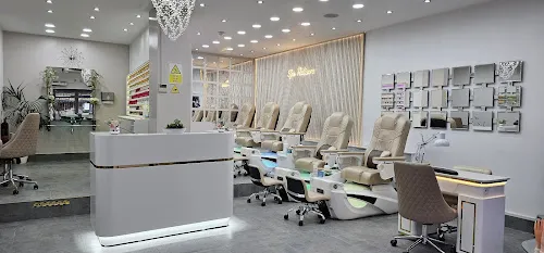 4 - New Farnworth Sun Centre