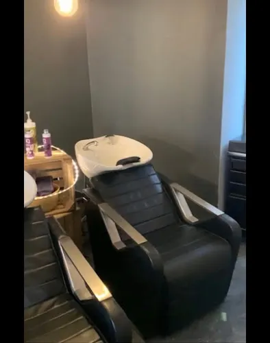 2 - New Roots Hairdressing