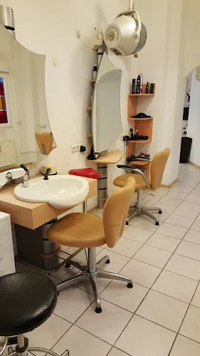 2 - New Trends Haarstudio