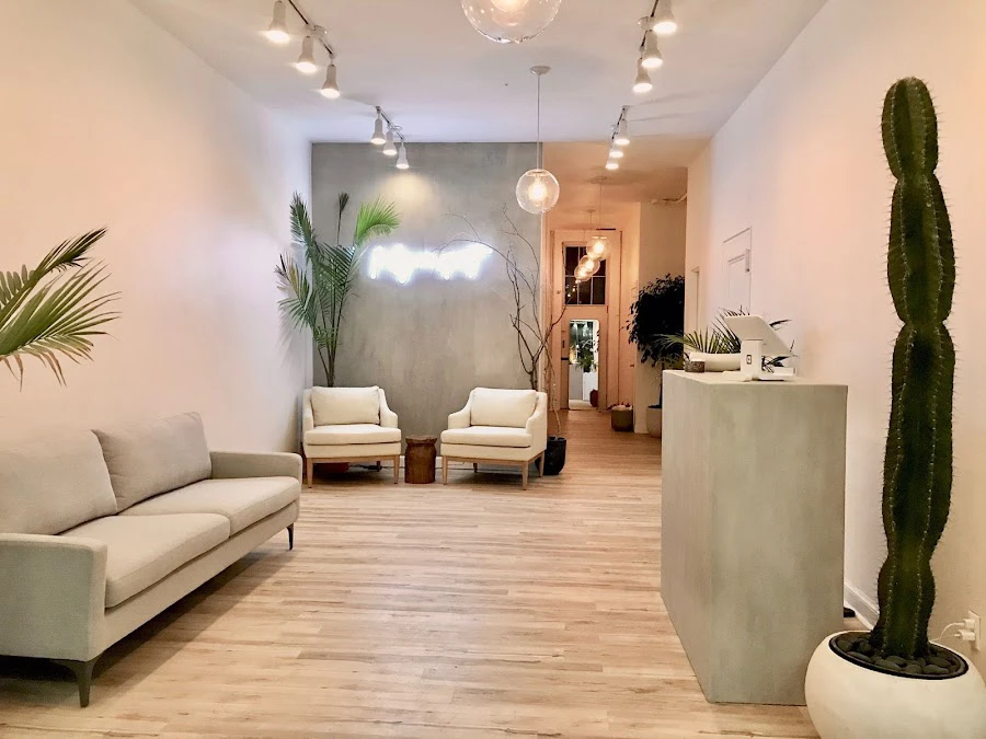 1 - New York Beauty Salon