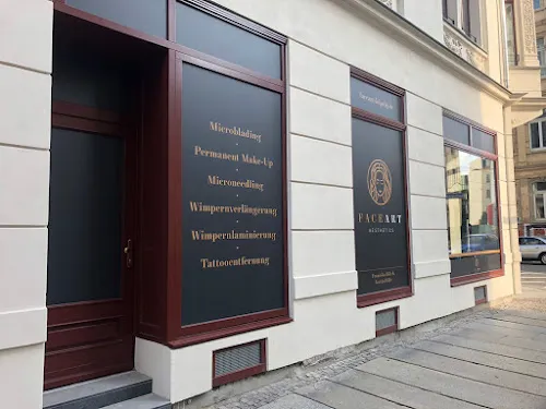 7 - Newstarnails-Permanent Make Up Leipzig