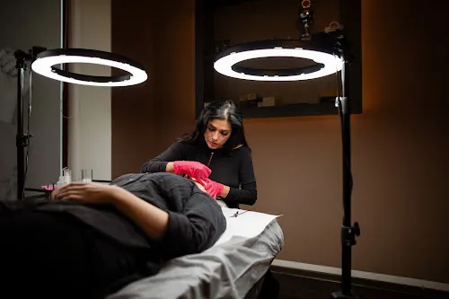 4 - Newstarnails-Permanent Make Up Leipzig