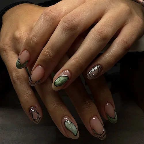 3 - Nicolenes Barber Shop