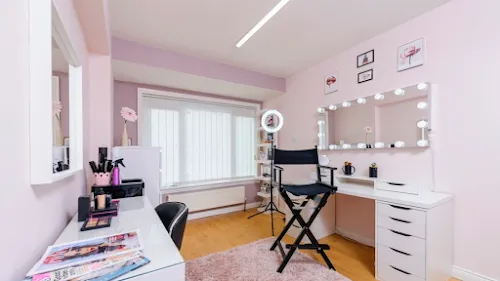 2 - Nicoles hair salon Killarney