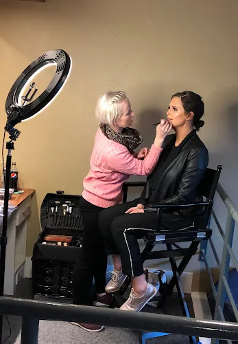 6 - Nicoles hair salon Killarney