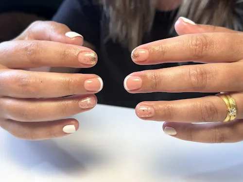 3 - Nikki Robins Hair Design