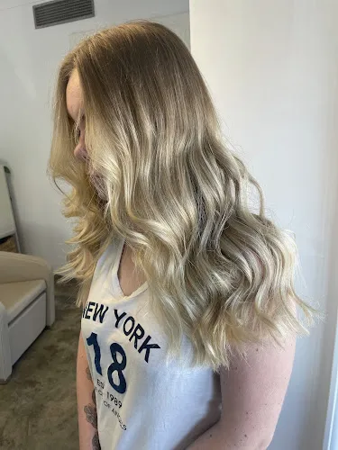 1 - Niks Cutting Edge