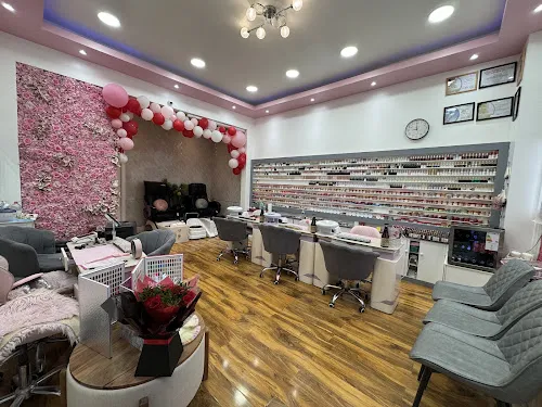 6 - Nina Nails and beauty