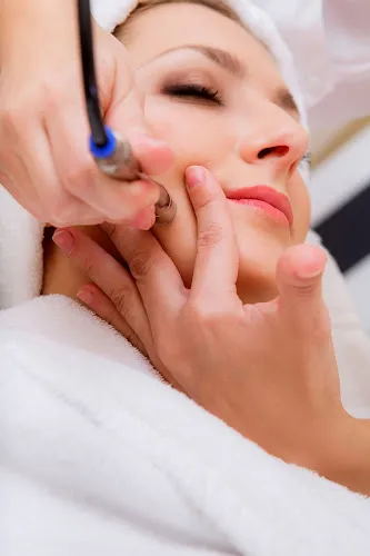 7 - Nipas Hair and Beauty