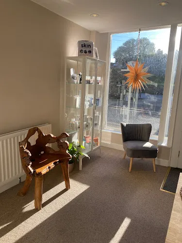 8 - No 6 Hairdressing Salon