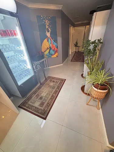 3 - Nomass Barber CBD