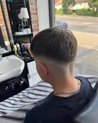 5 - North face Barber