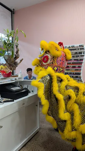 6 - NT Nails Coolalinga