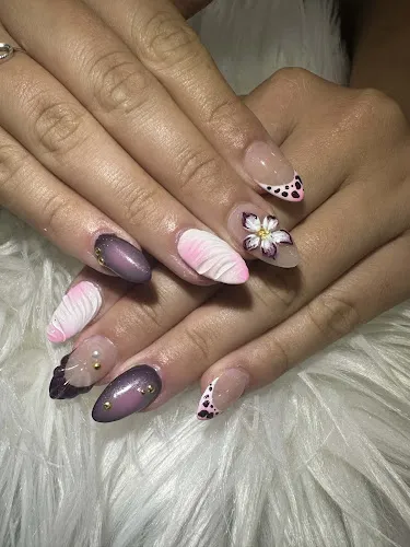 3 - NT Nails Coolalinga