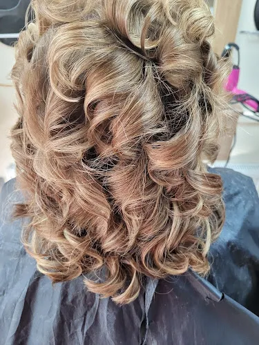 3 - Nu-Look Hair Salon