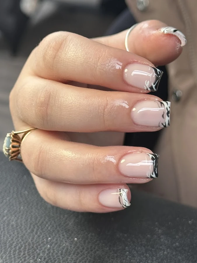 1 - Oak House - Beauty & Wellbeing