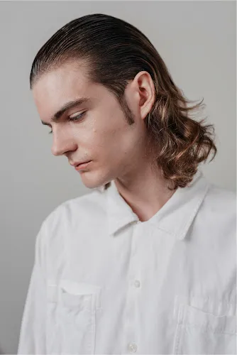 6 - Oli-Roos Nails & Beauty