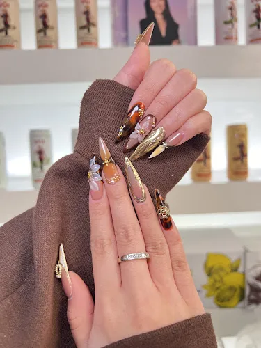 3 - Olys Beauty Salon