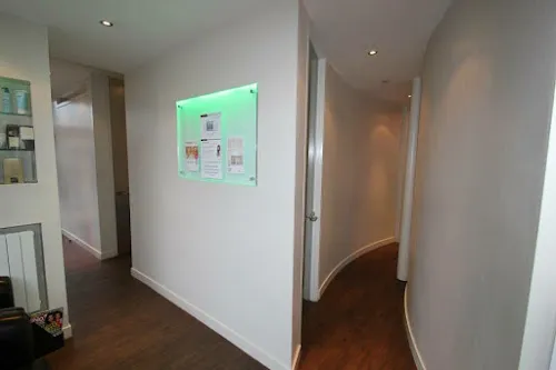 2 - Omar’s Barbershop