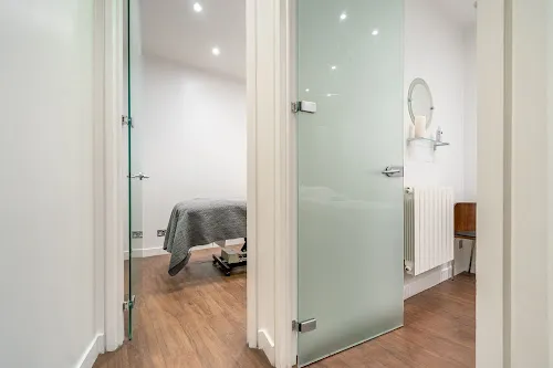 7 - Omar’s Barbershop