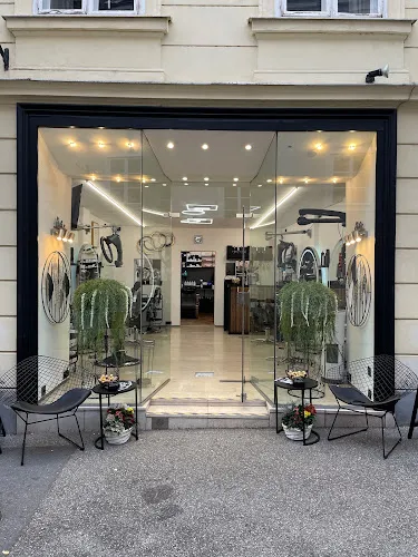 6 - OMORFIA - Das Haarstudio