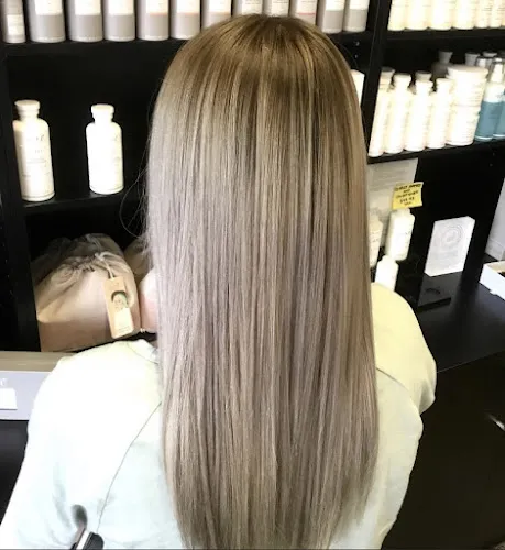 6 - Only Nails & Beauty