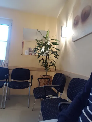 8 - Orthopädische Praxis Portnow