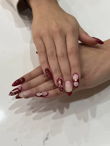 4 - Oryana Beauty Blogger