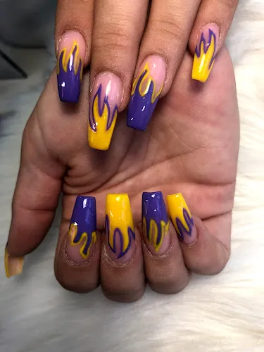 6 - Pandoras Nails Västerås