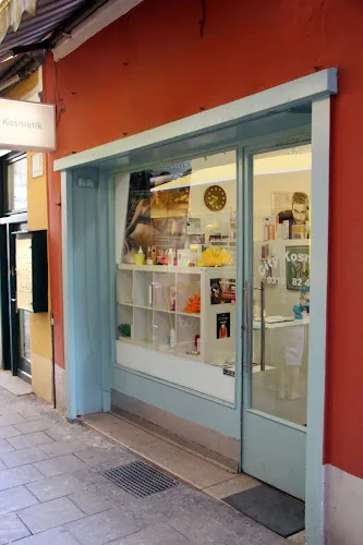 3 - Papillon Nails & Beauty