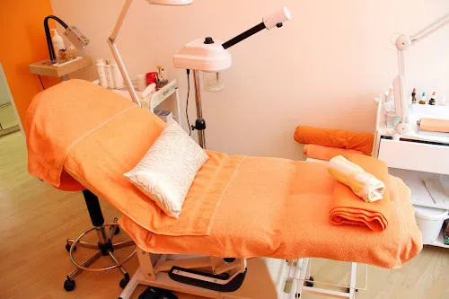 2 - Papillon Nails & Beauty