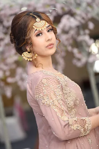 2 - Parveens Beauty Salon