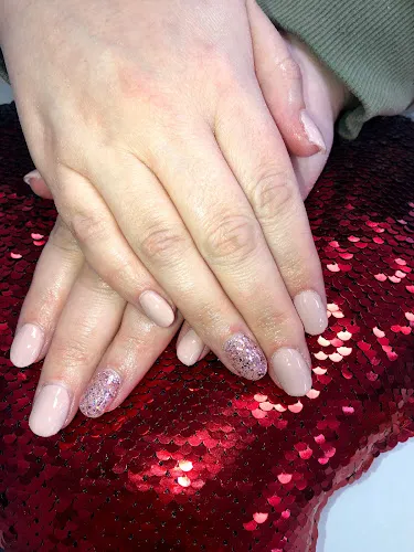 5 - Paul Smiths Hair Company