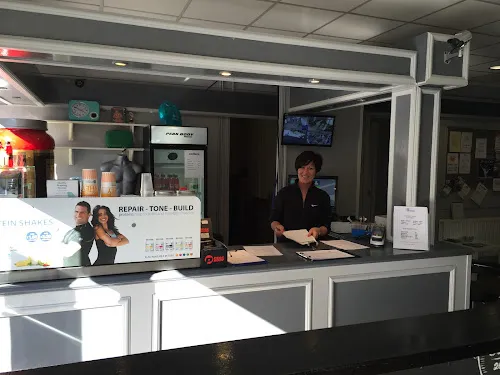 3 - Peakbody Glow Tanning Salon
