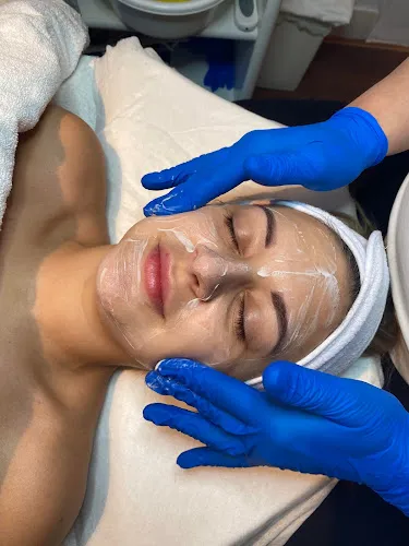 2 - Pedicure Petra LaGrand