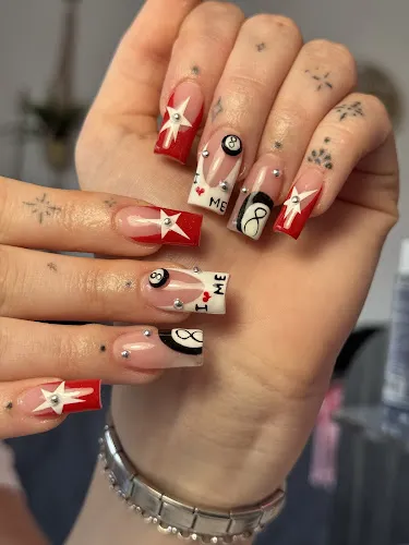 6 - Perfect Nails & Beauty