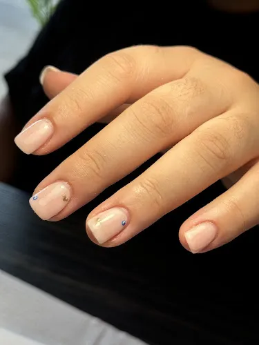 5 - Perfect Nails & Beauty