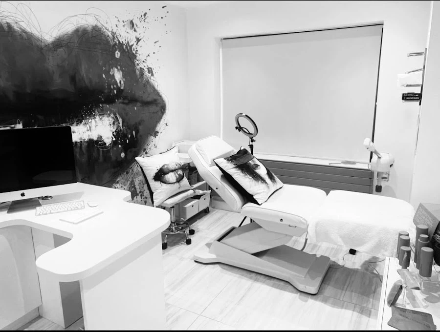 1 - Perfect Nails Wigan