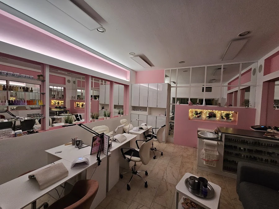 1 - Perfection Hairsalon