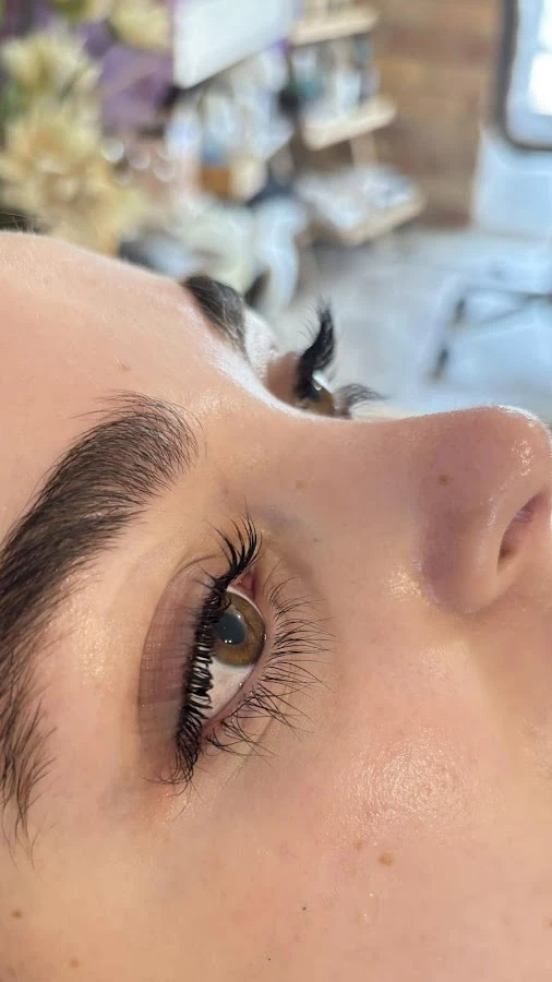 1 - Petra - Lashes & Brows