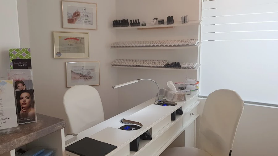 1 - Pezis Nagelwelt... Deine Welt für Hand und Fuß