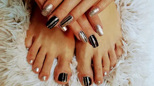 4 - Pezis Nagelwelt... Deine Welt für Hand und Fuß