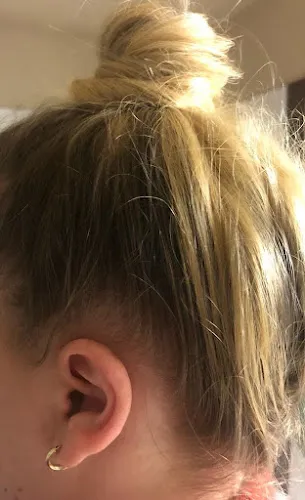 8 - Phoenix Barbershop & Damen Salon