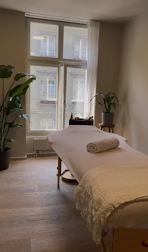 2 - Phönix Cosmetics