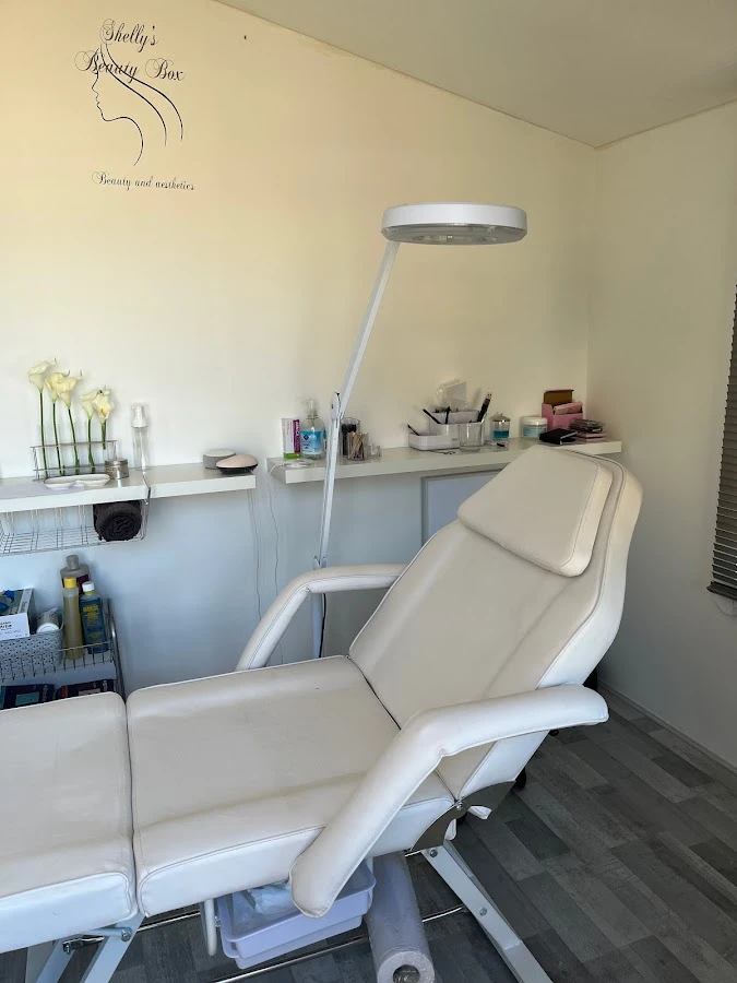 1 - Pinx Beauty & Tanning