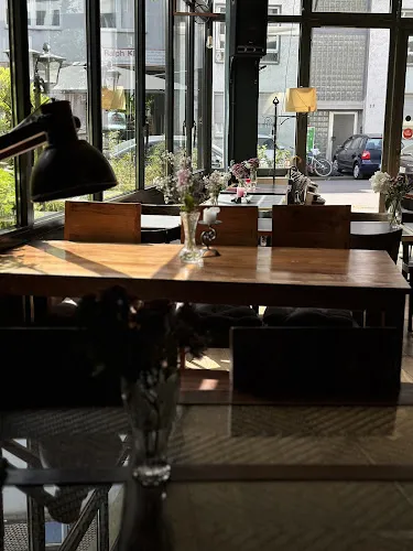 2 - Pizza und Döner An der Piwipp Düsseldorf