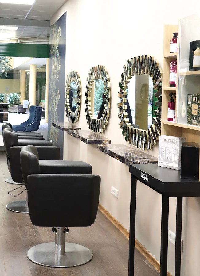 1 - Platinum Beauty Salon