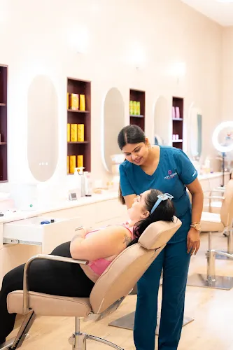 6 - Platinum Nail Bar