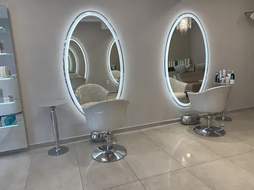 5 - Poings Nails - American Style