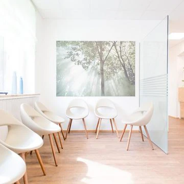 1 - Poli Praxis München Mitte - Dr. med. Romylos Siniossoglou